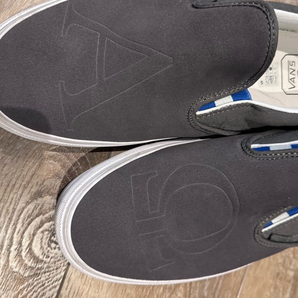 Vans x OTH mens slides size 9.5 grey - Picture 1 of 5